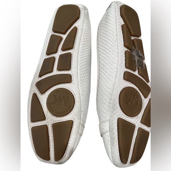 Michael Kors Snake-embossed Driving Mocassins, size 8 - Picture 5 of 9